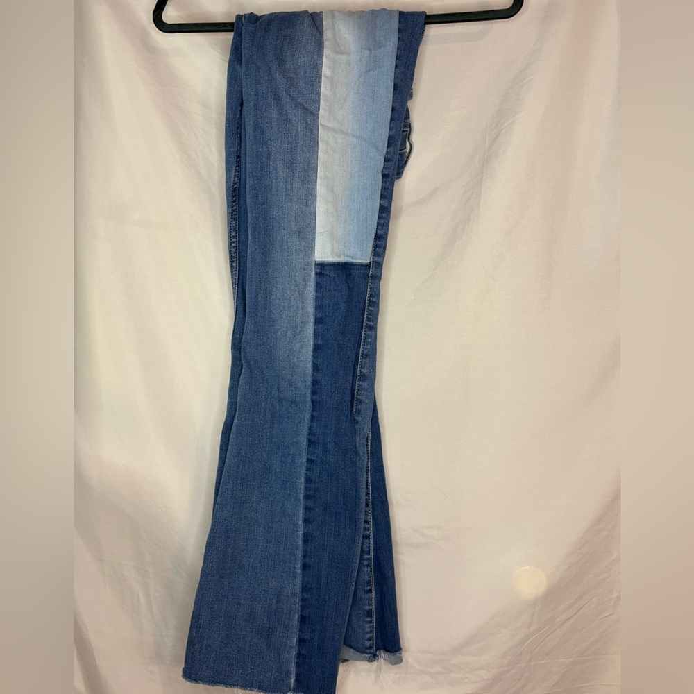 Hollister Patched Flare Jeans 🐮